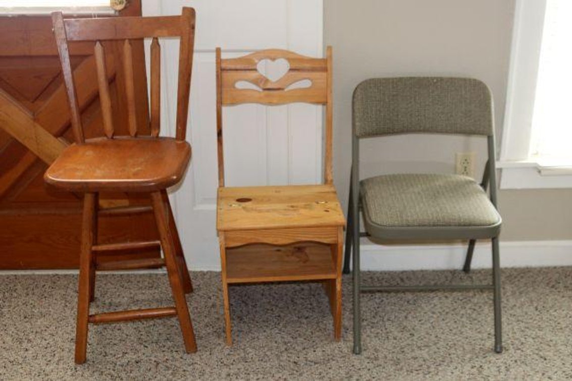 ASSORTED CHAIRS