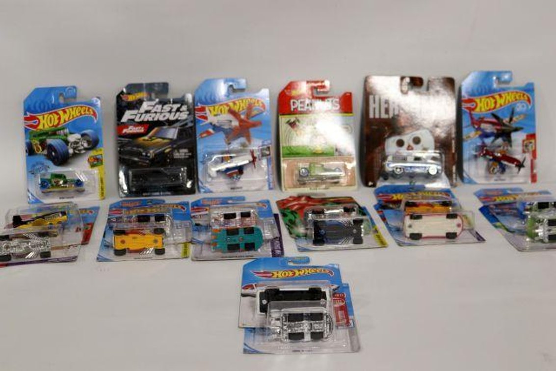 HOT WHEELS CARS