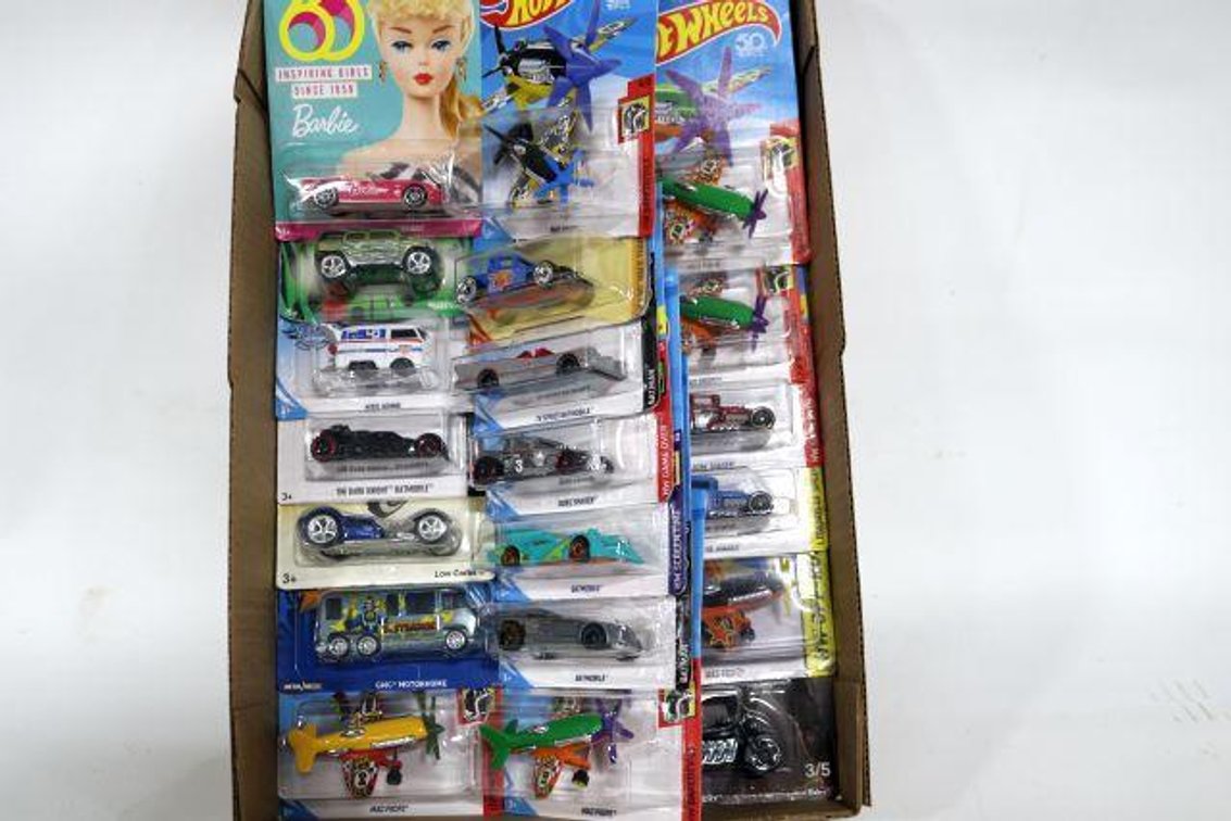 HOT WHEELS CARS