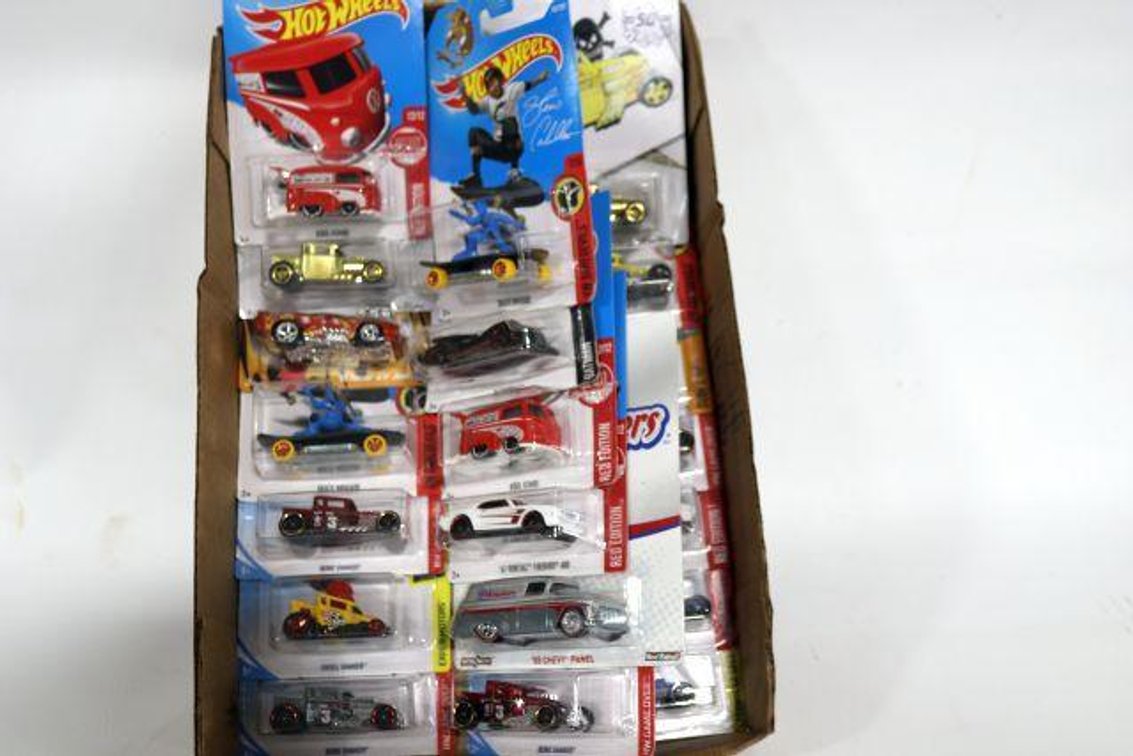 HOT WHEELS CARS