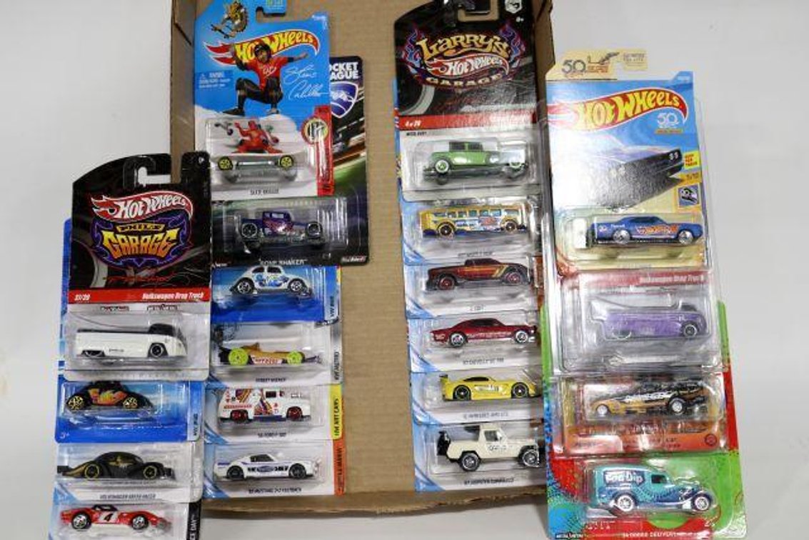 HOT WHEELS CARS