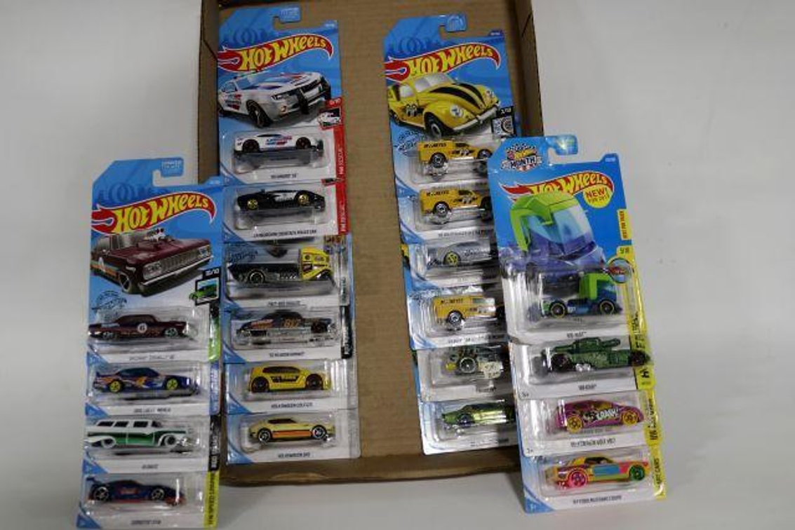 HOT WHEELS CARS