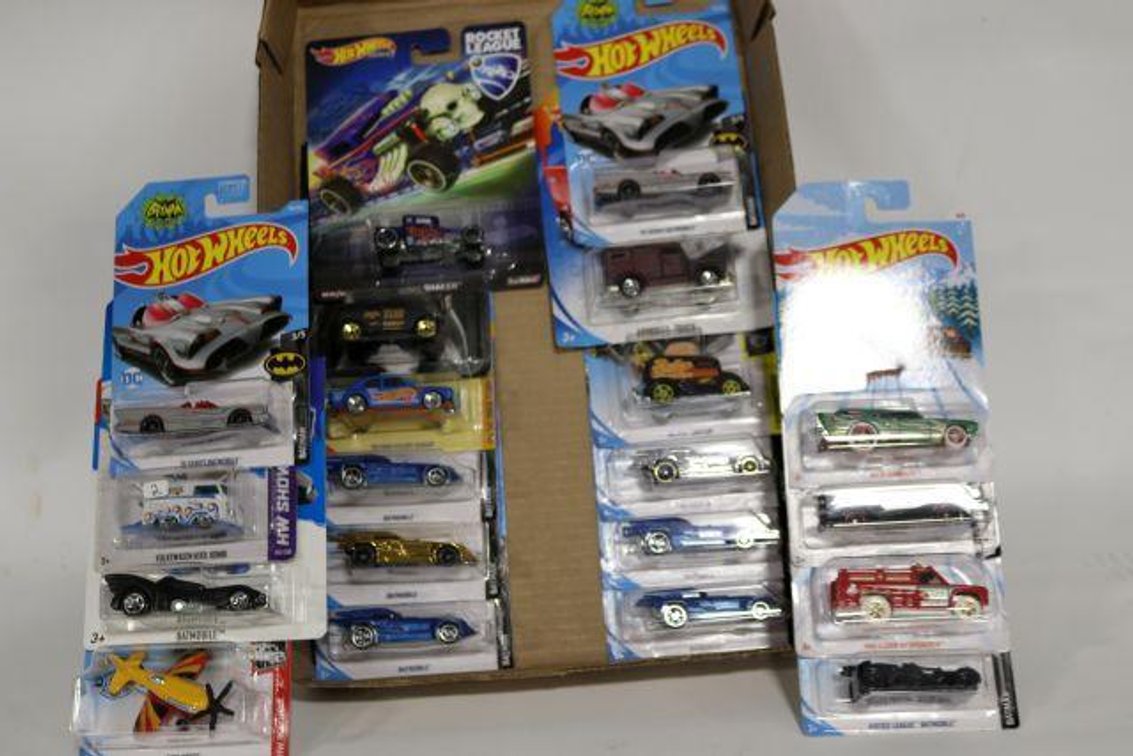 HOT WHEELS CARS