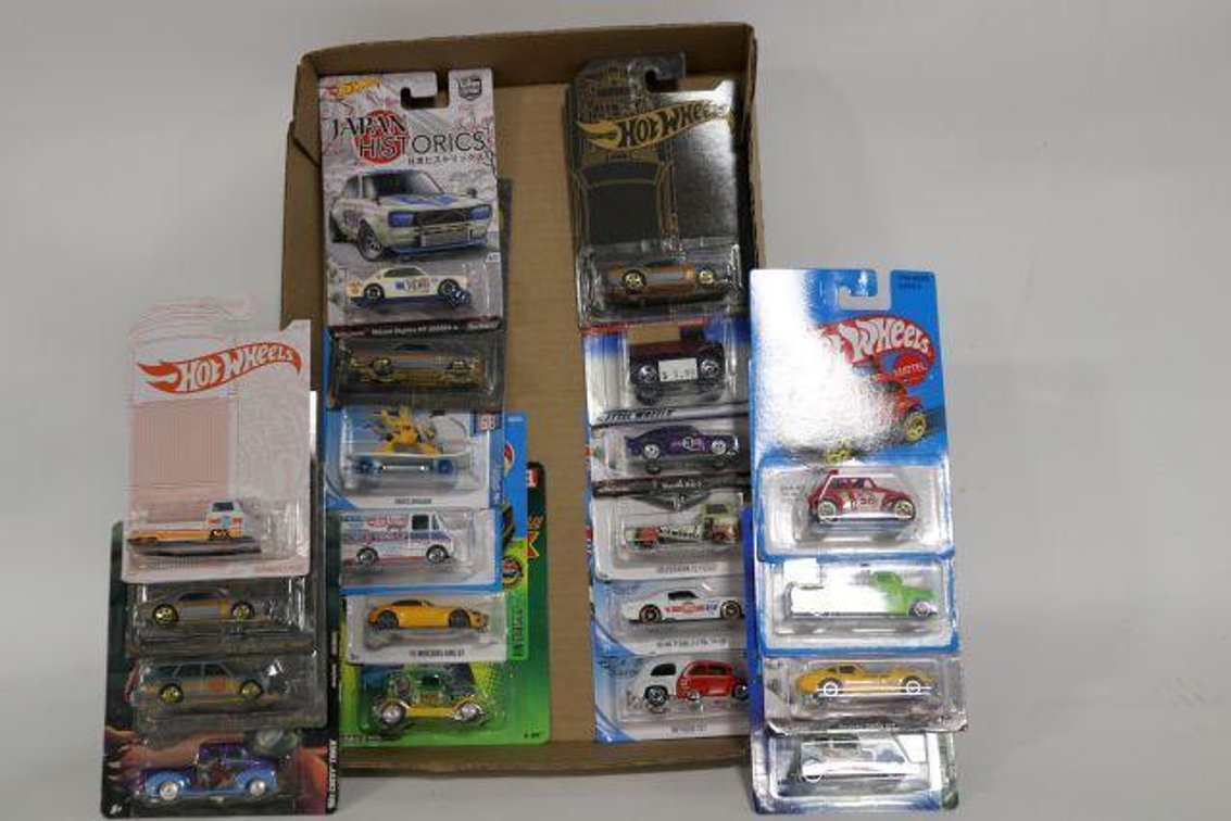 HOT WHEELS CARS
