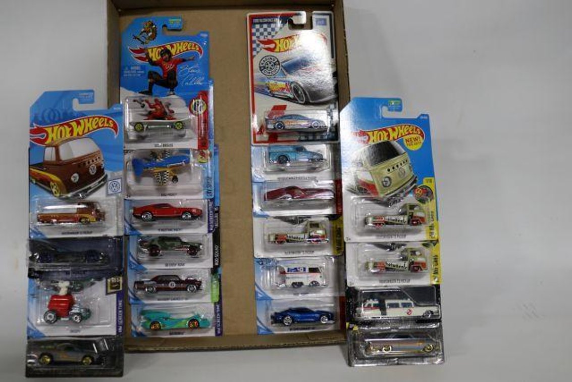 HOT WHEELS CARS