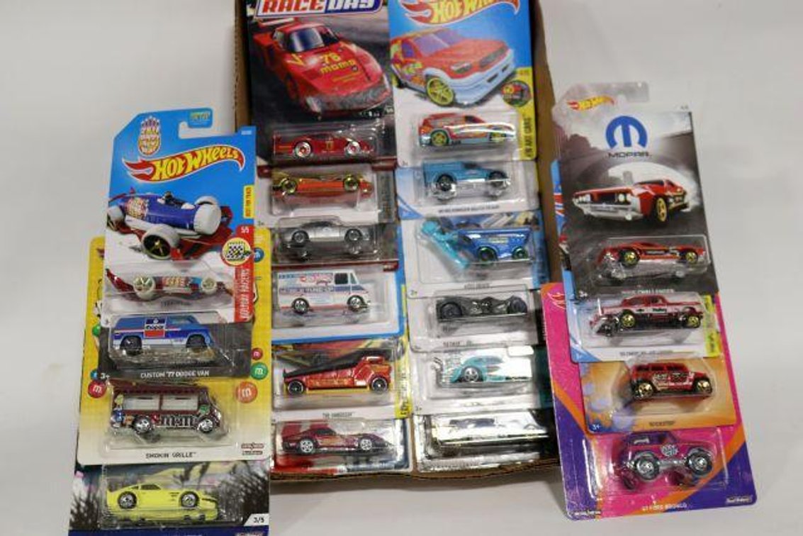 HOT WHEELS CARS