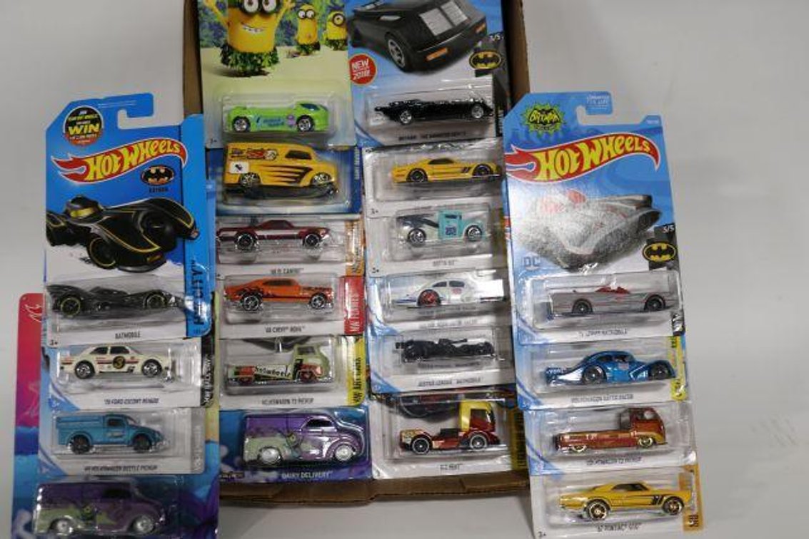 HOT WHEELS CARS