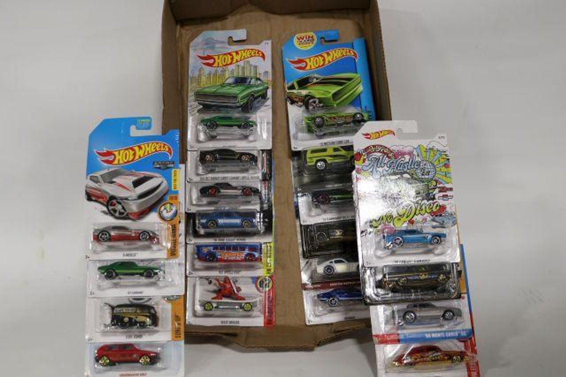 HOT WHEELS CARS