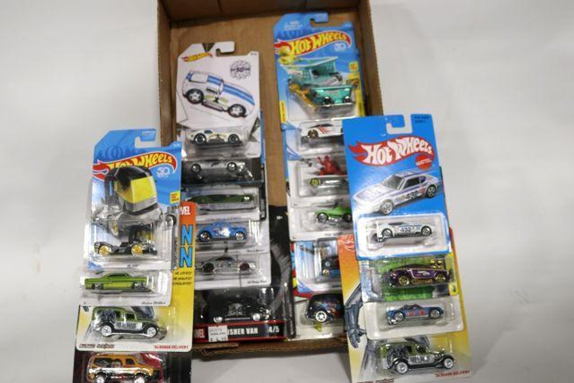 HOT WHEELS CARS