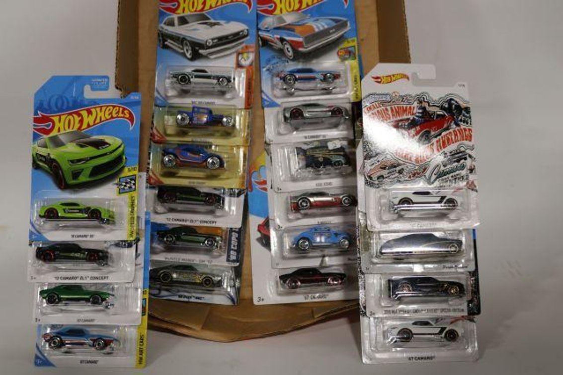 HOT WHEELS CARS