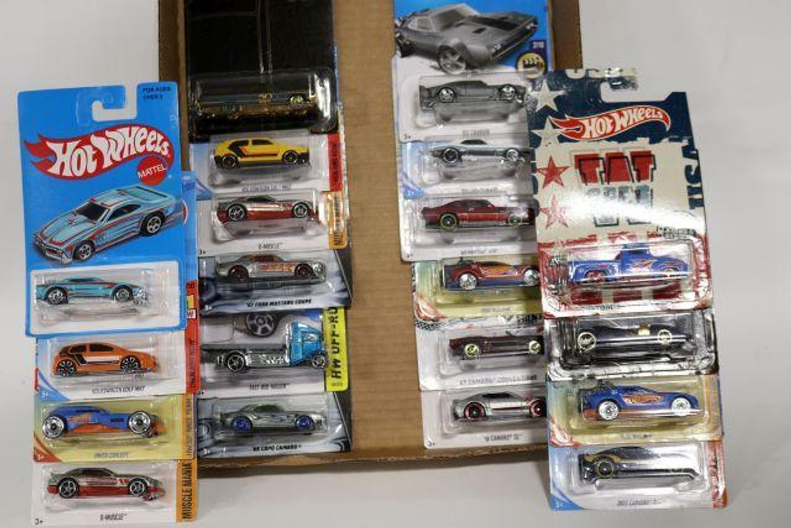 HOT WHEELS CARS