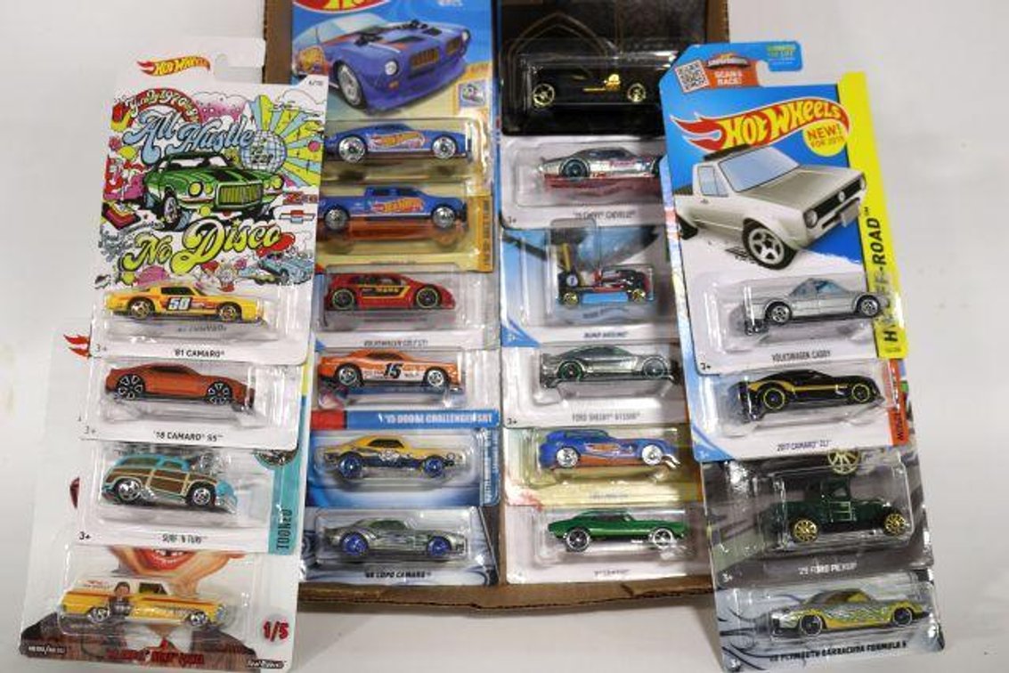 HOT WHEELS CARS
