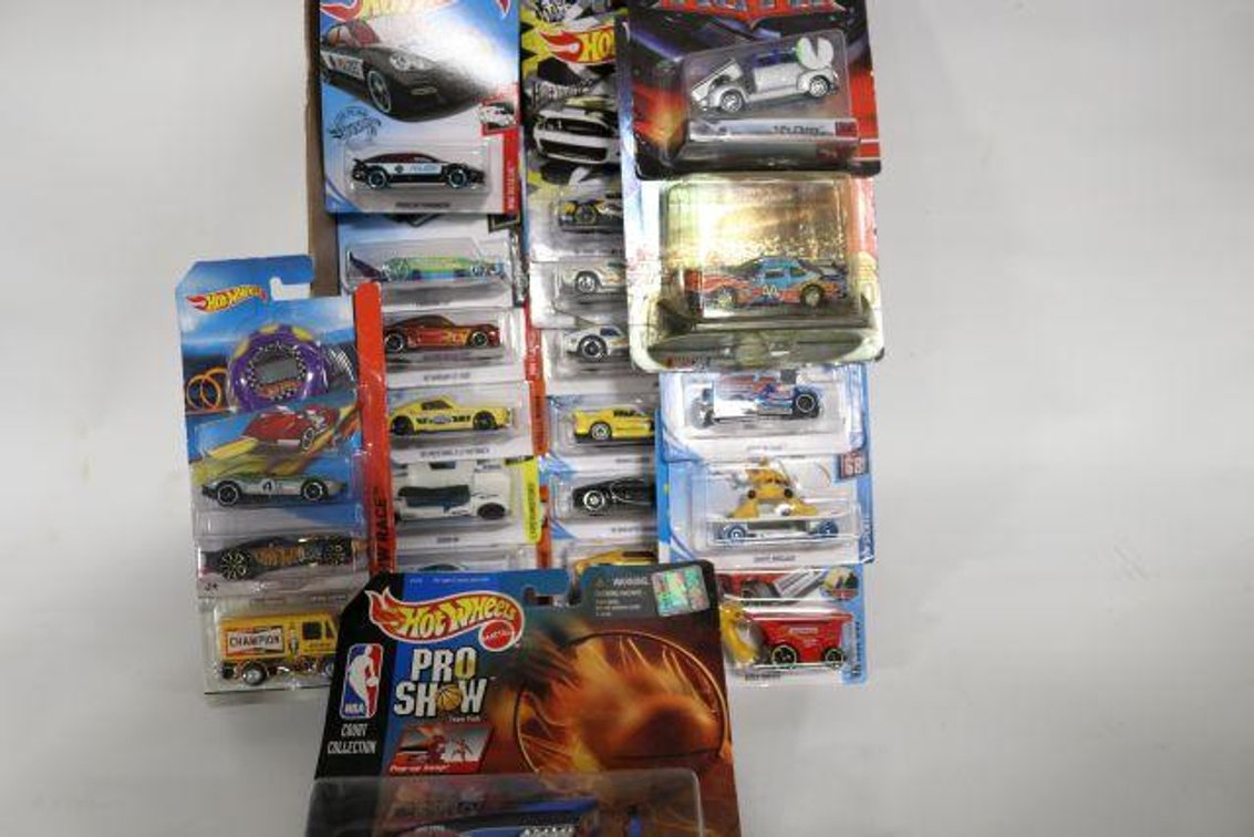 HOT WHEELS CARS