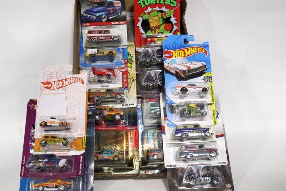 HOT WHEELS CARS