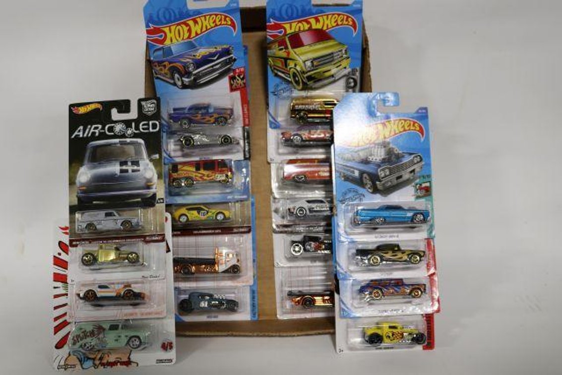 HOT WHEELS CARS
