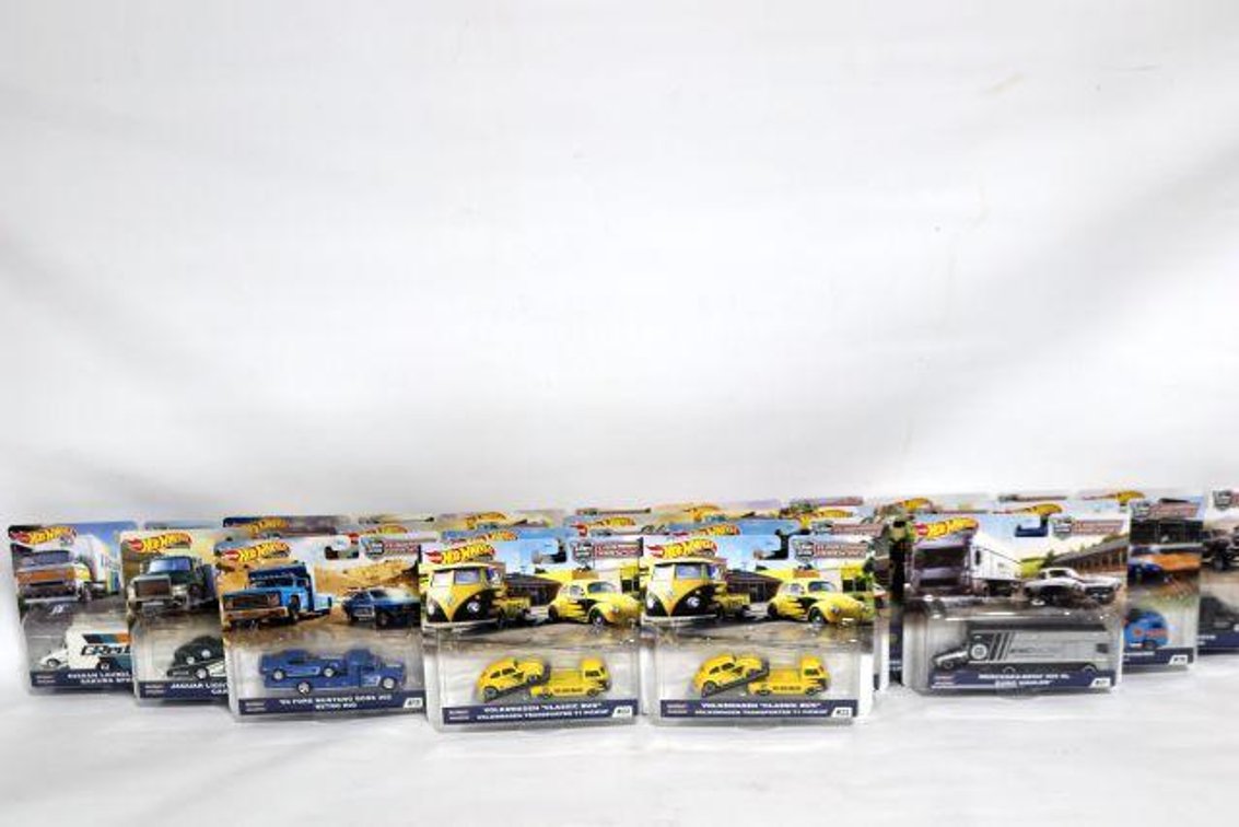 HOT WHEELS RACE TEAM PACKAGES