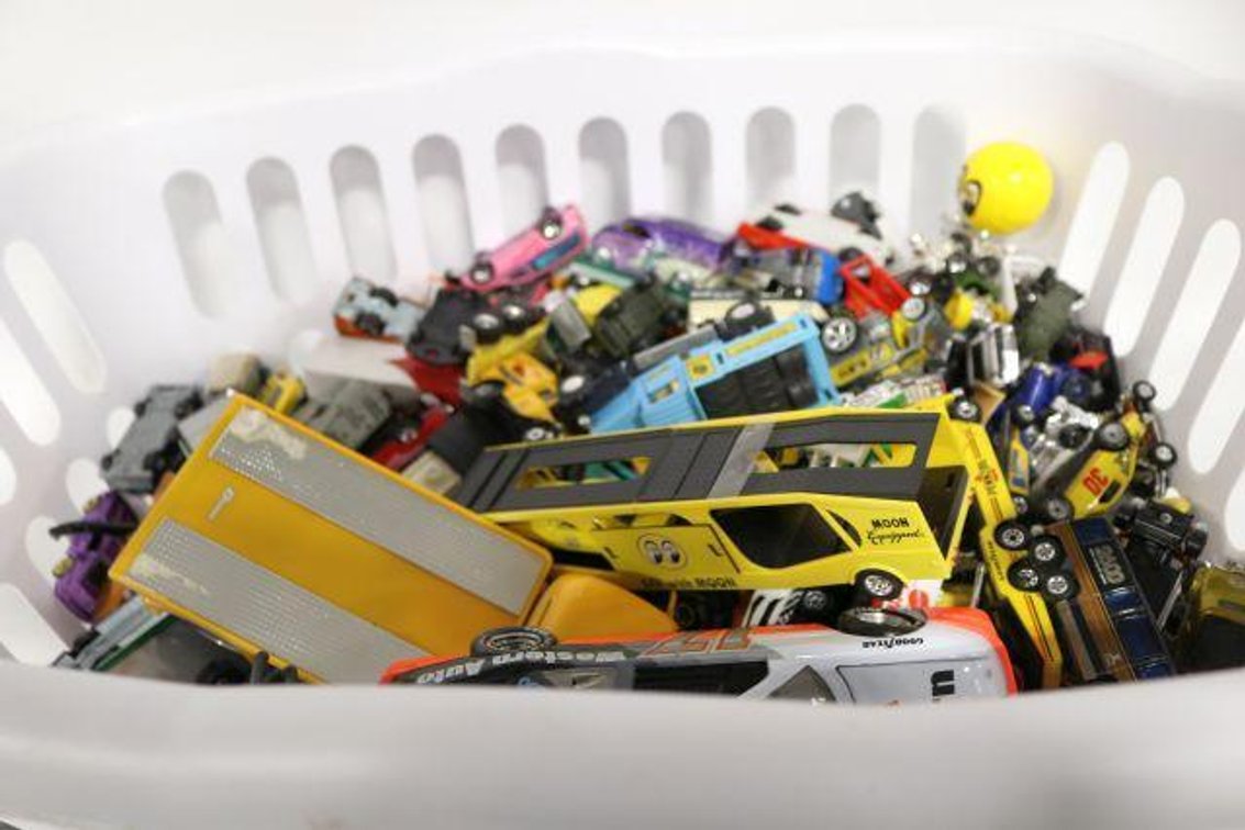 VARIOUS DIE CAST