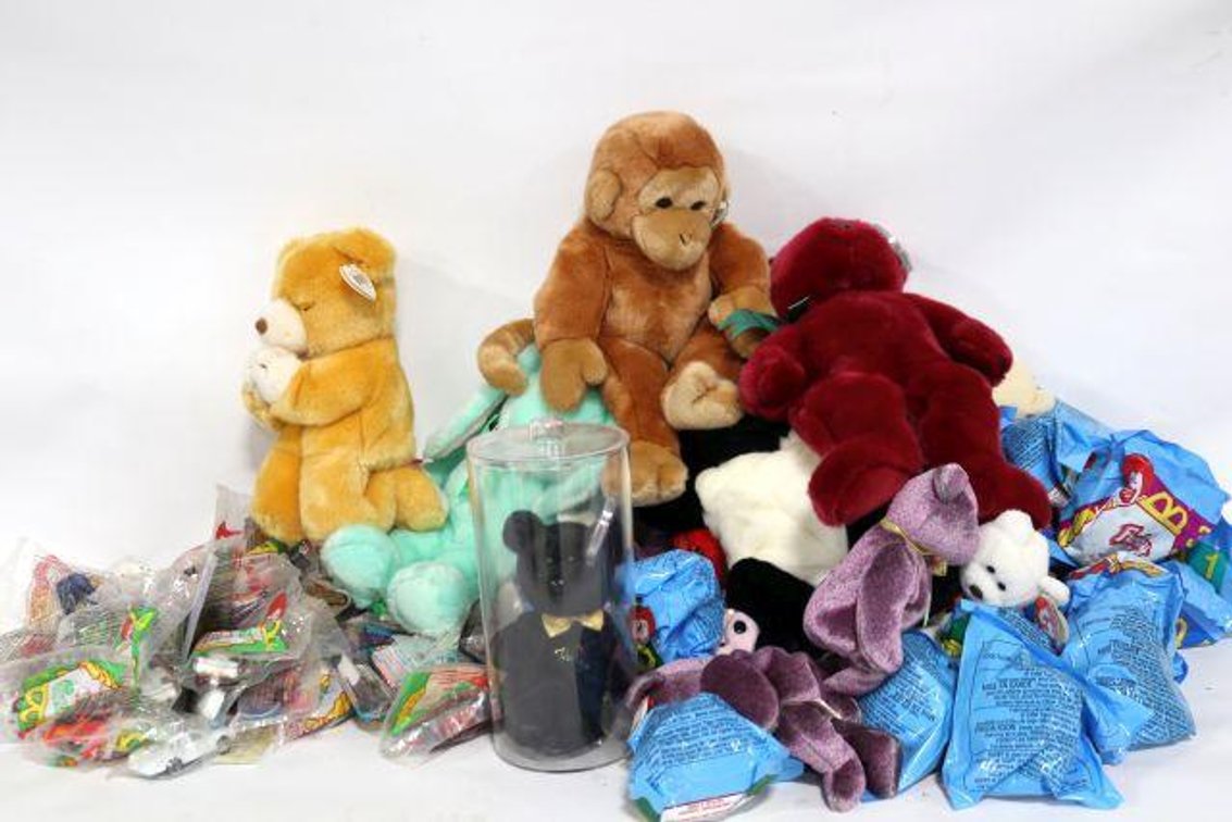 BEANIE BABIES & MCDONALDS TOYS
