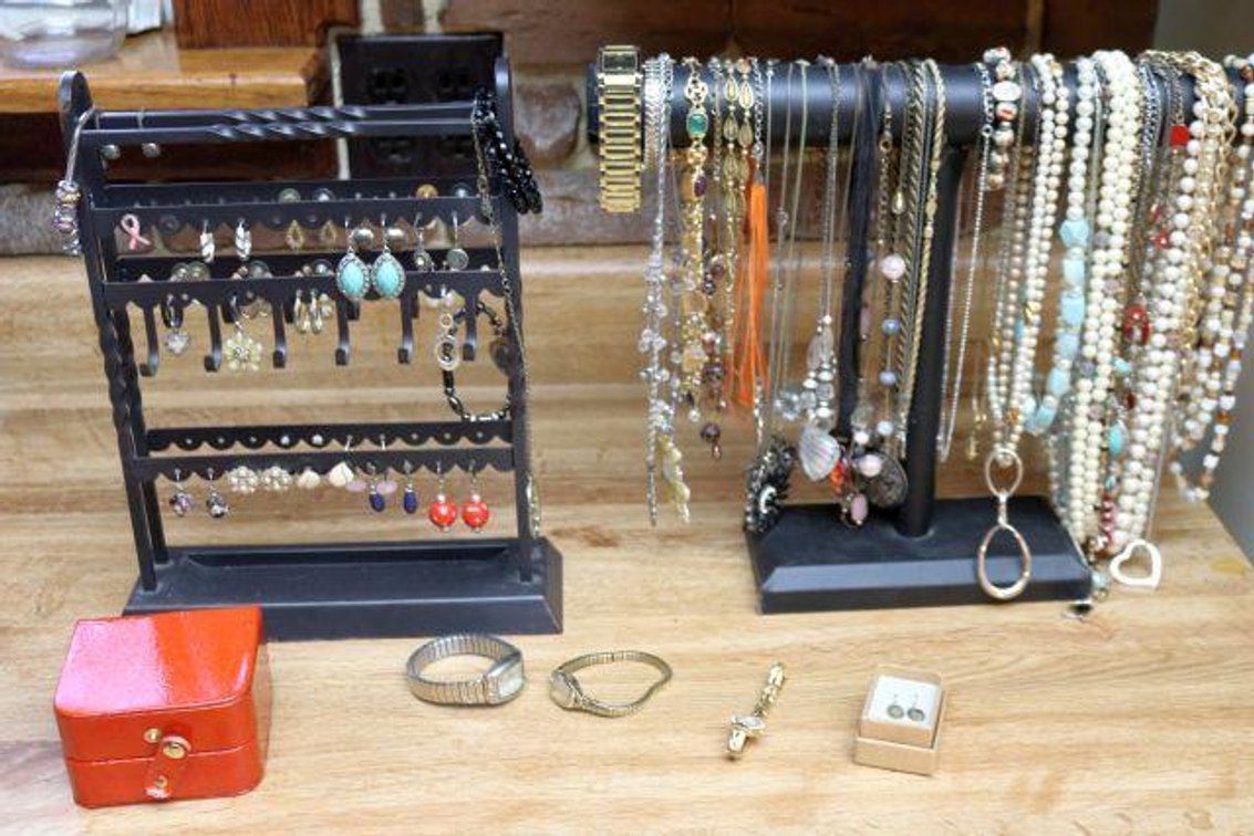 COSTUME JEWELRY