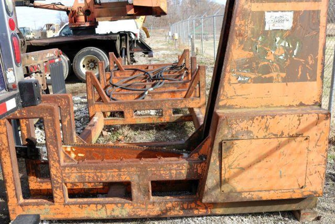 SLASHER STYLE SAW BOX