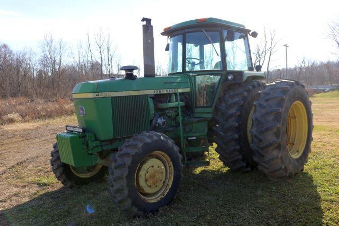 JOHN DEERE 4430 MWFD TRACTOR
