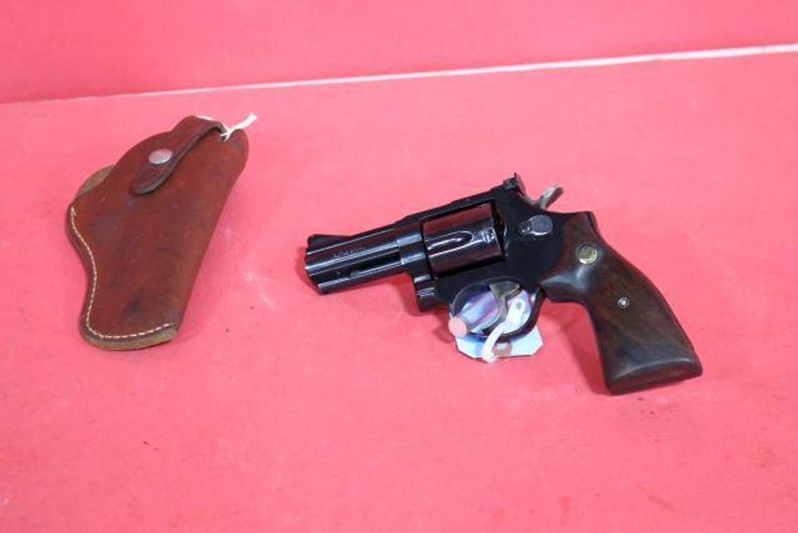 TAURUS 44 SPECIAL