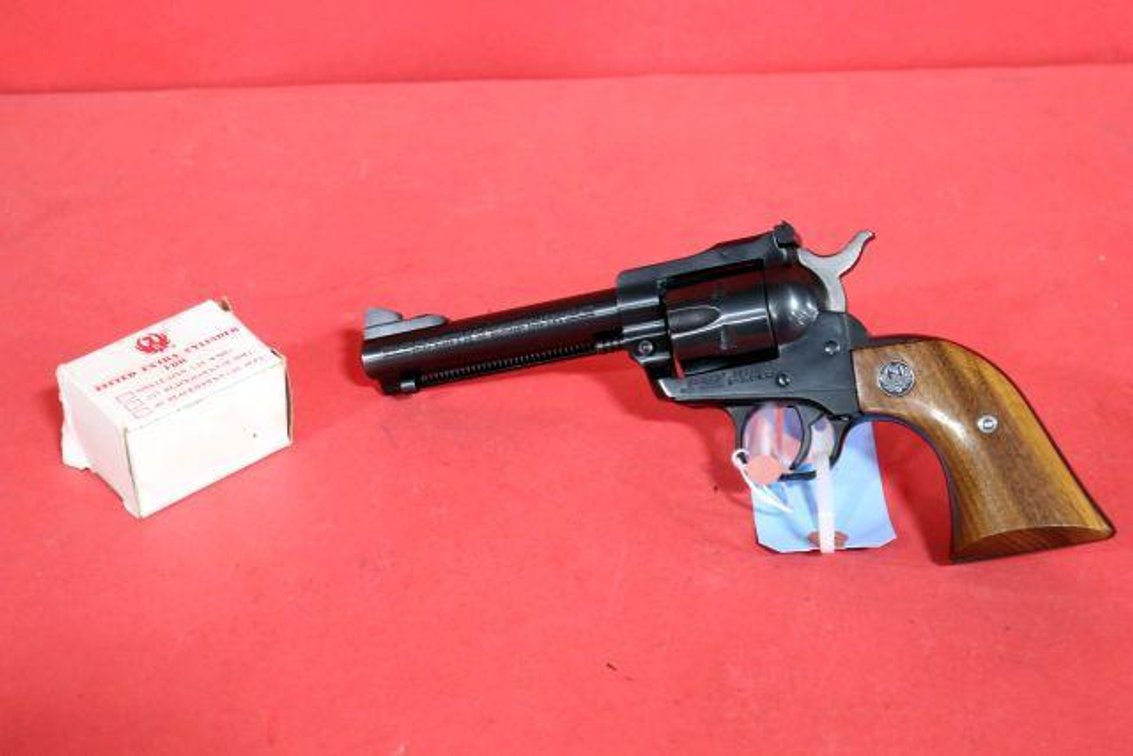 RUGER SINGLE SIX W/ EXTRA CYLINDER