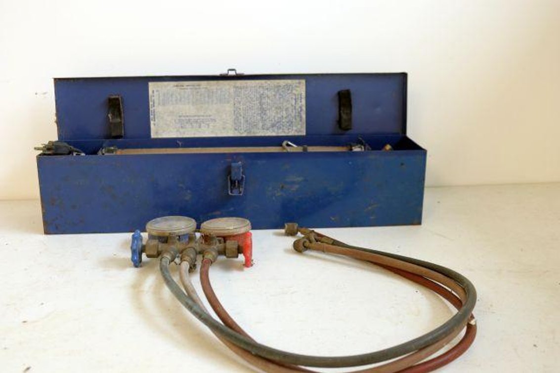 REFRIGERANT GAUGES