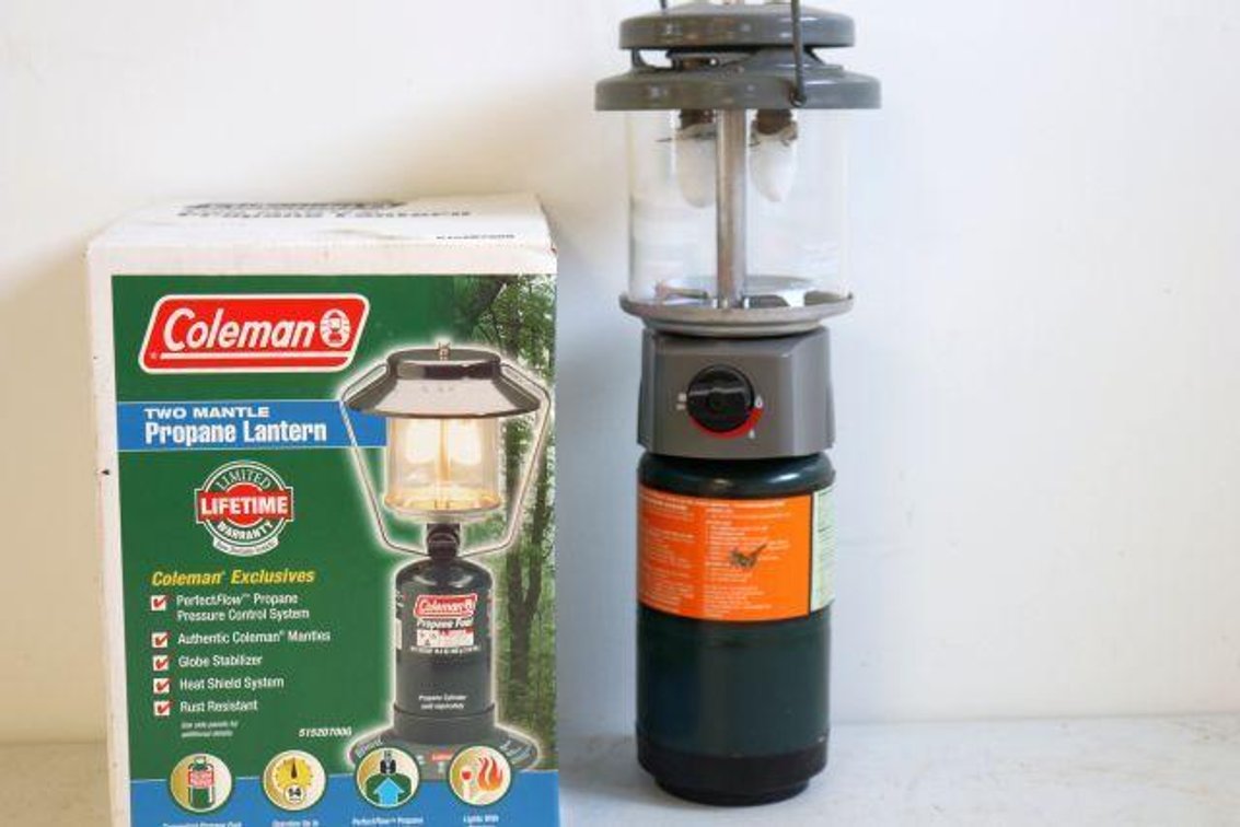 COLEMAN PROPANE LANTERNS