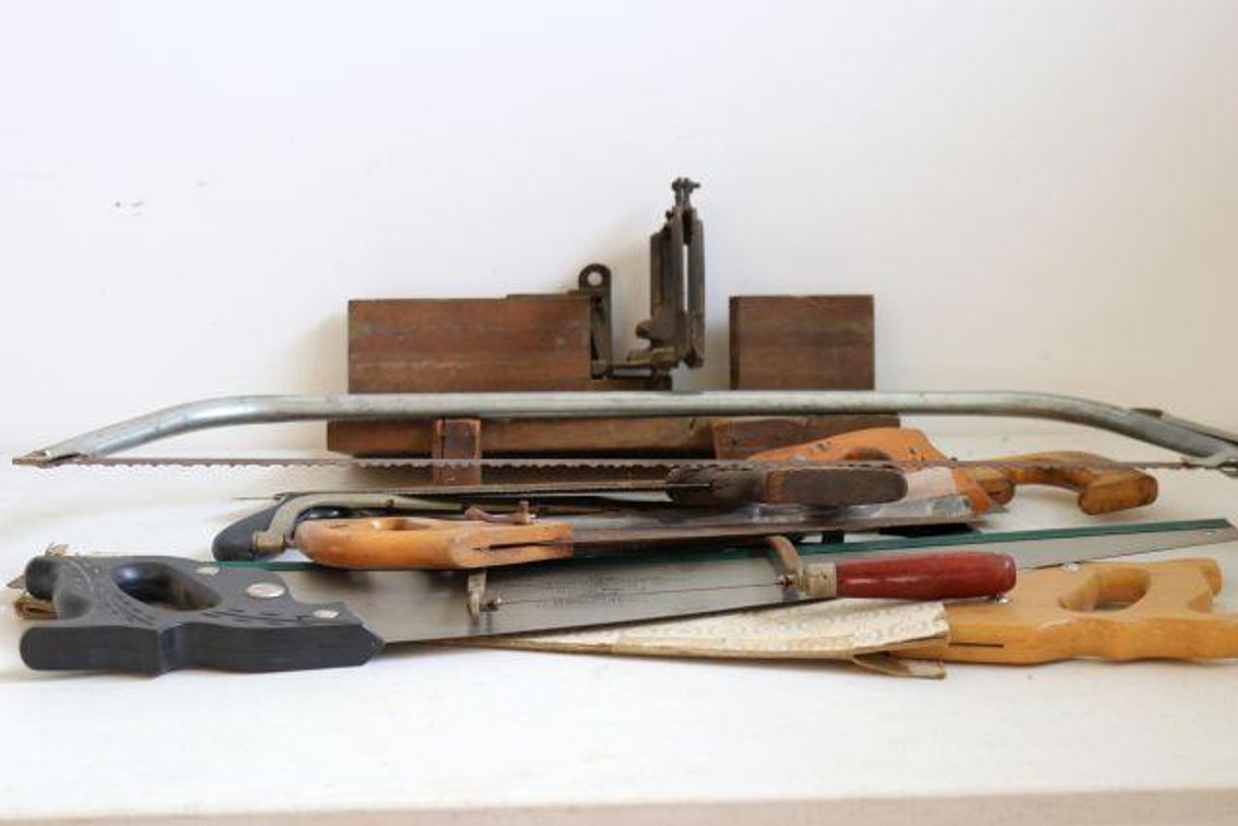 HAND SAWS