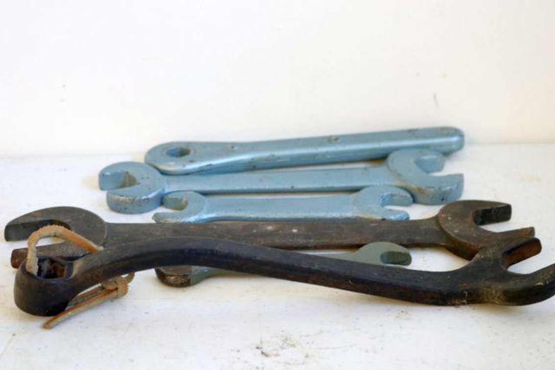ANTIQUE WRENCHES