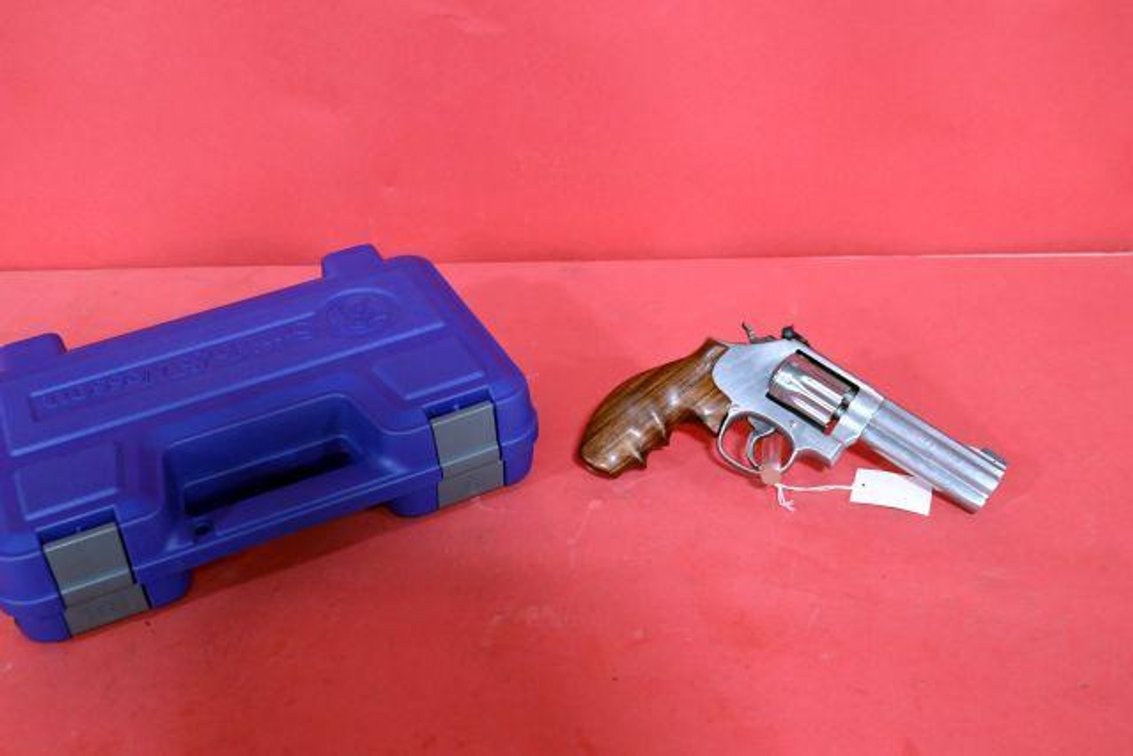 SMITH & WESSON .22LR CTG REVOLVER 