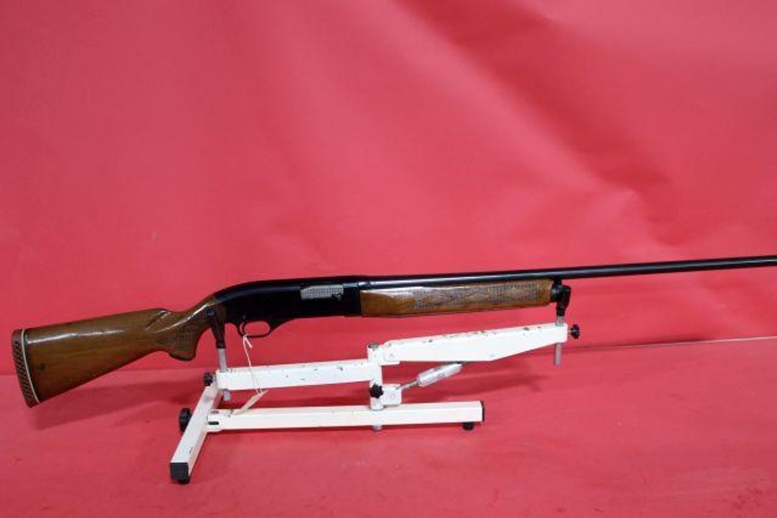 WINCHESTER MODEL 1400 20 GAUGE SHOTGUN