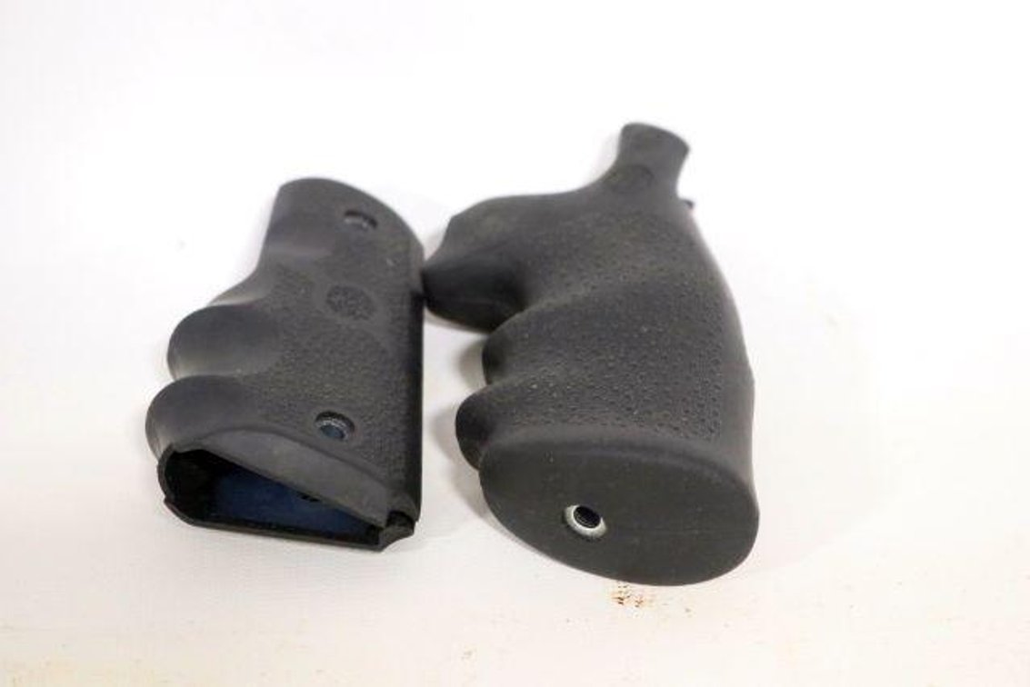 PISTOL GRIPS