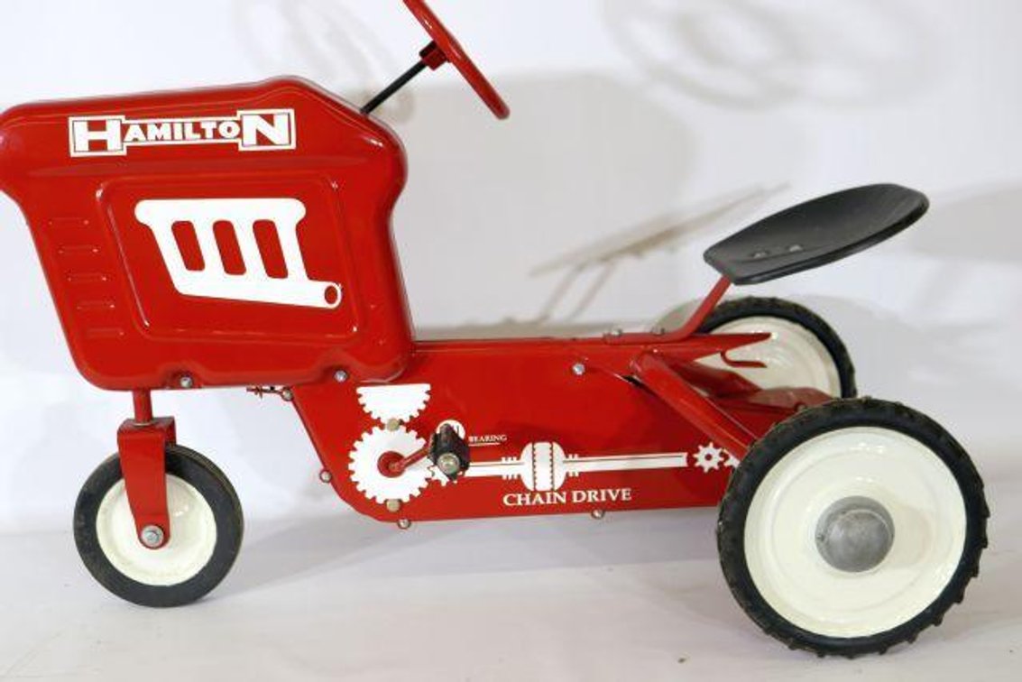HAMILTON PEDAL TRACTOR