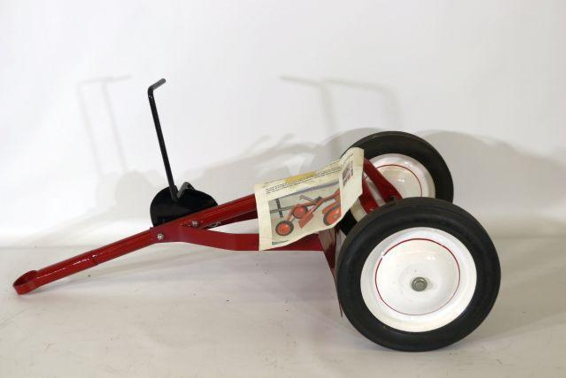 PEDAL TRACTOR GRADE BLADE