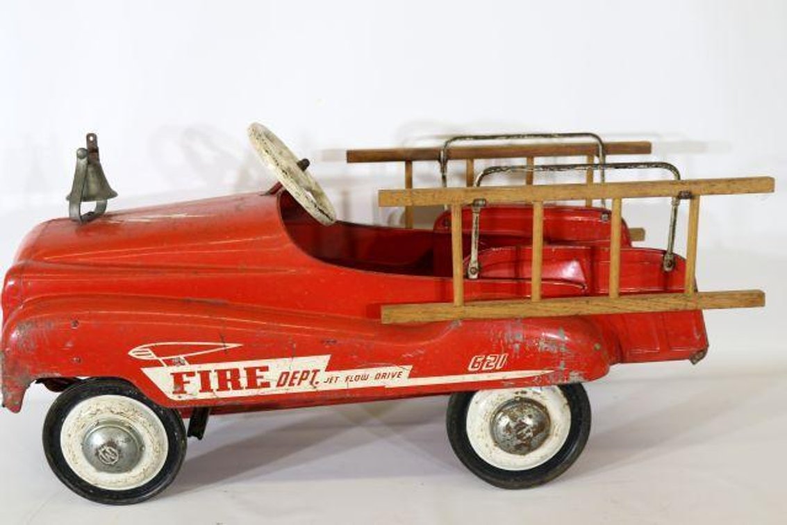 JET FLOW DRIVE FIRE DEPT PEDAL CAR