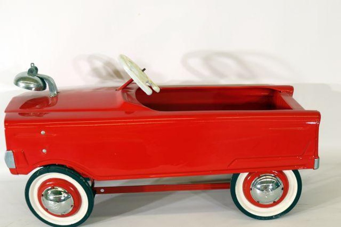 PEDAL CAR W/ NO DECALS