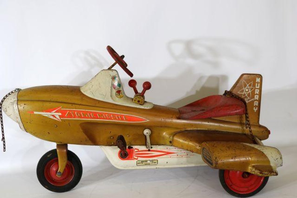 MURRAY ATOMIC MISSLE PEDAL AIRPLANE