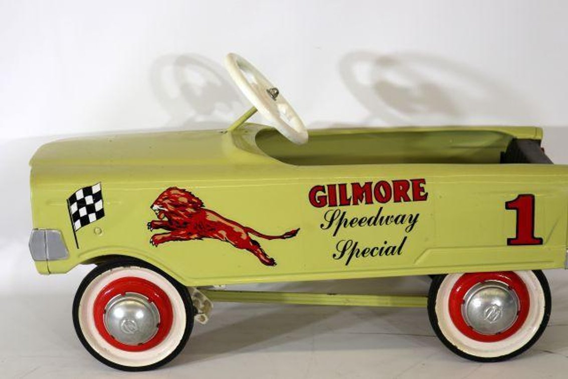 GILMORE SPEEDWAY SPECIAL PEDAL CAR