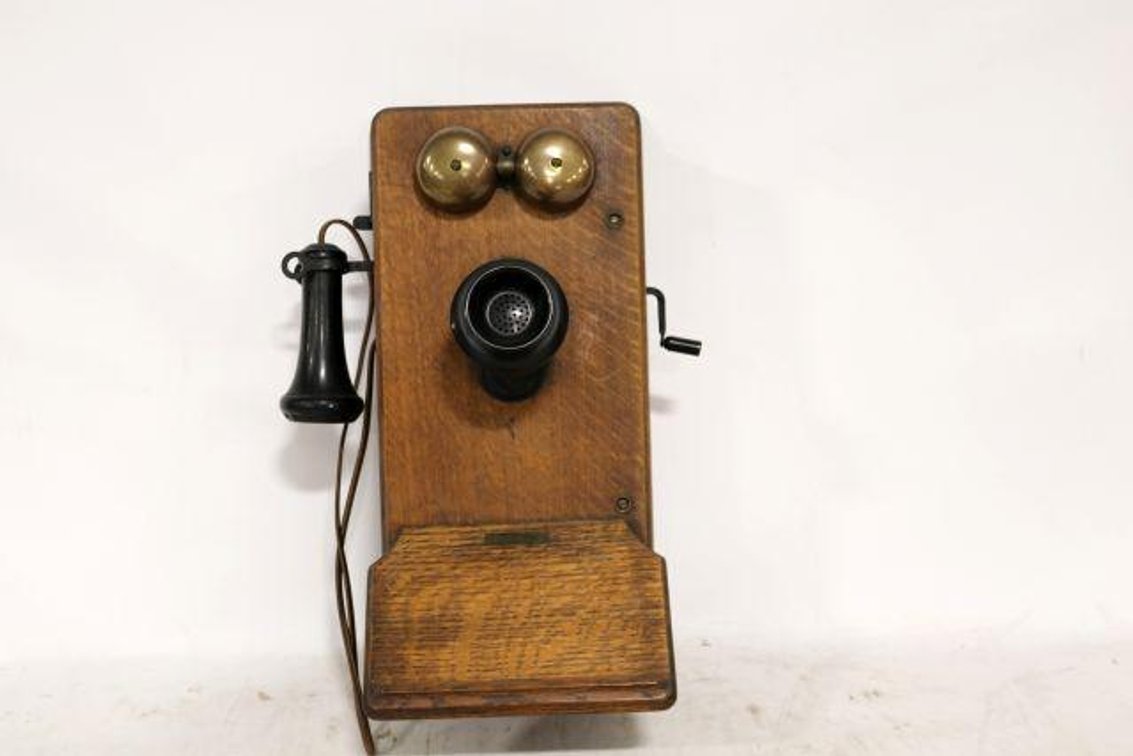 ANTIQUE WALL PHONE