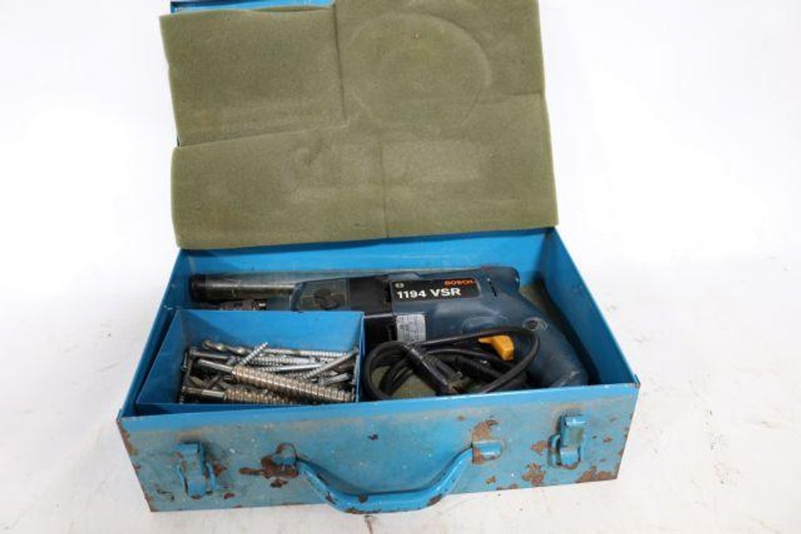 BOSCH 1194 VSR DRILL