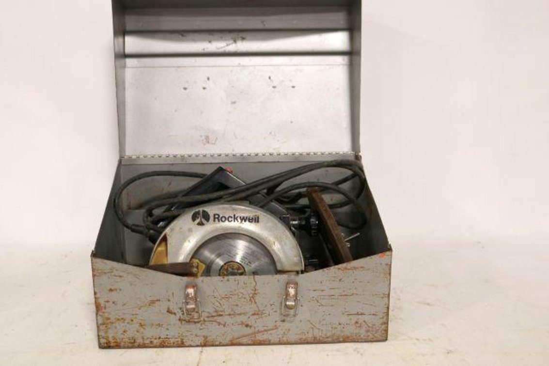 CIRCULAR SAW
