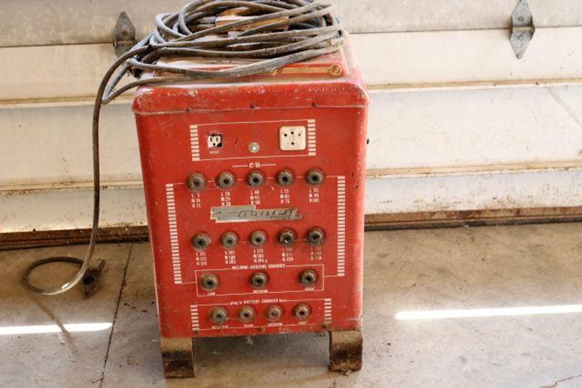 OLDER STICK WELDER
