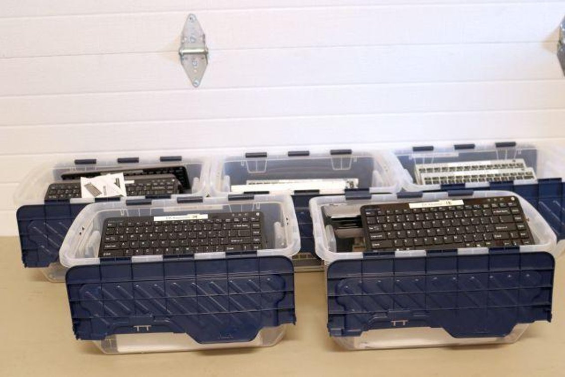 123 BLUE TOOTH KEYBOARDS