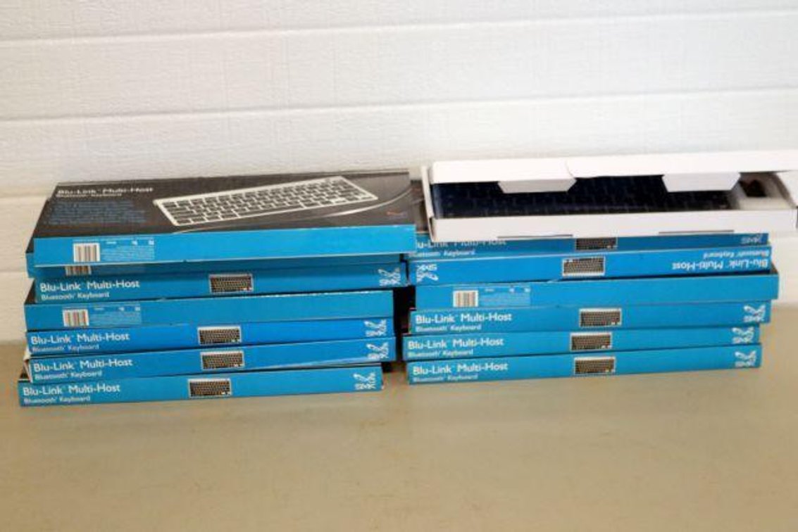 13 UNUSED KEYBOARDS