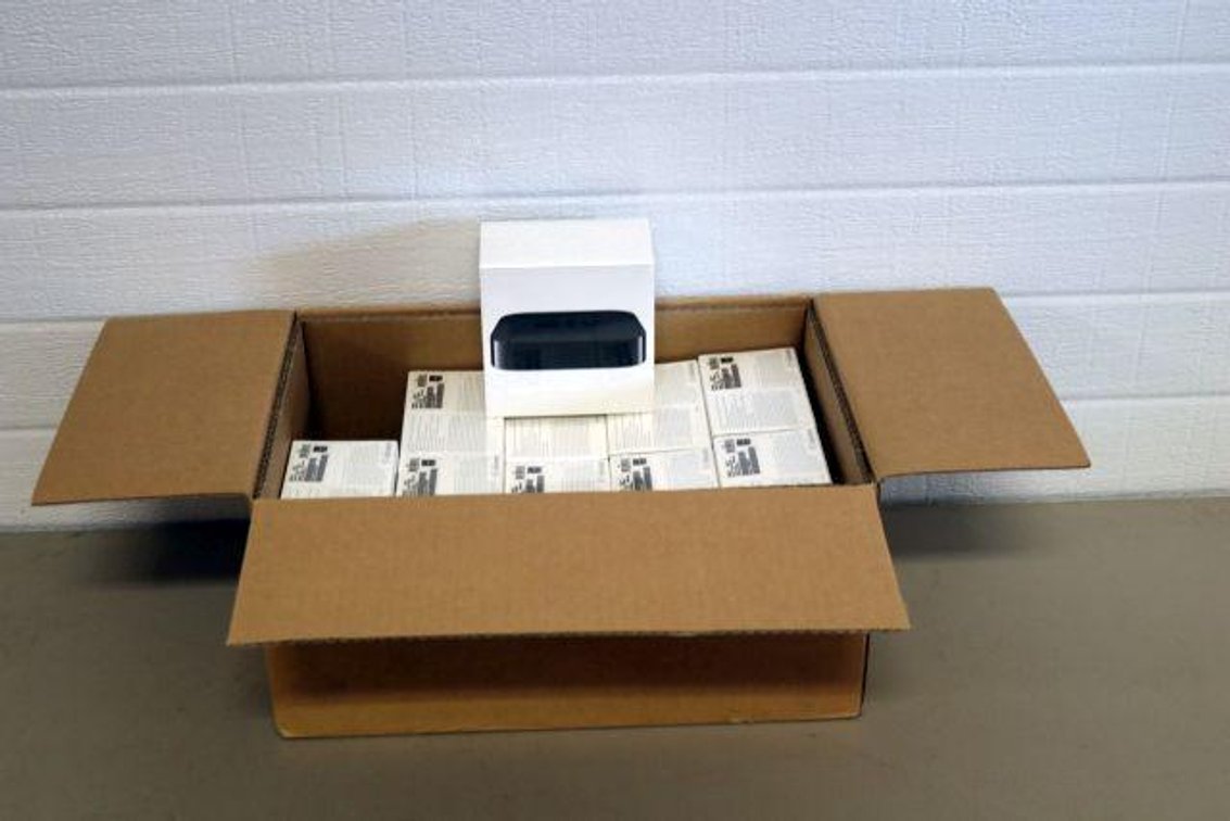10 APPLE TV BOXES