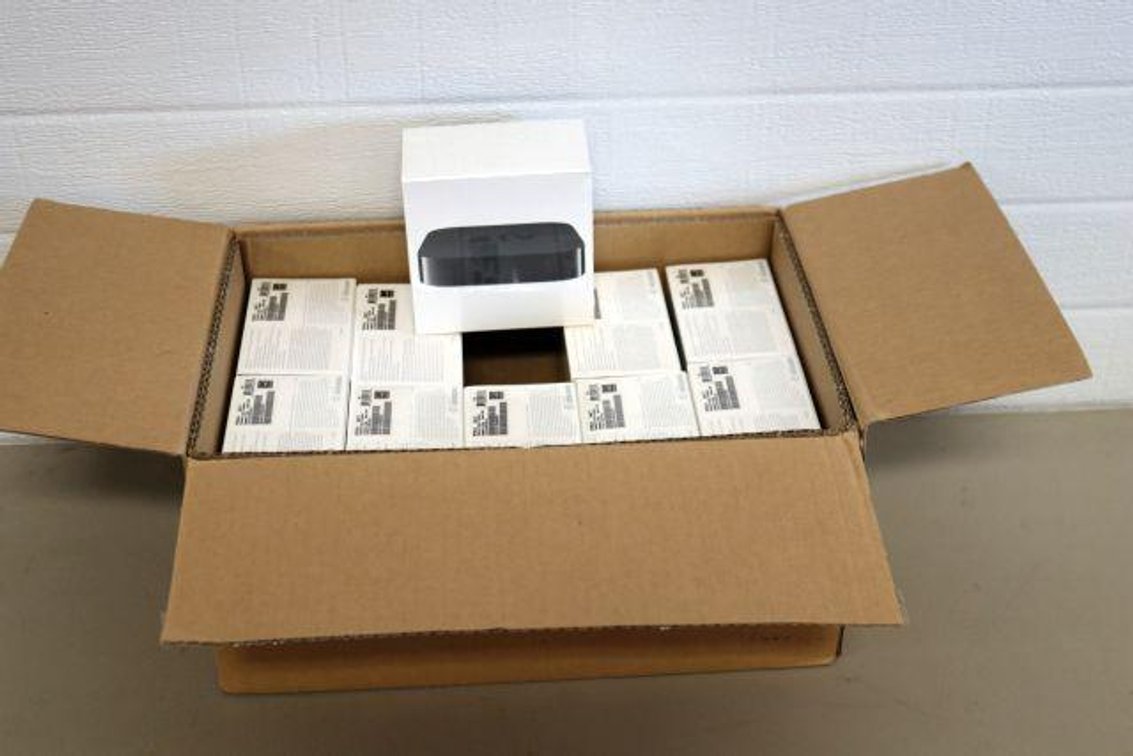 10 APPLE TV BOXES