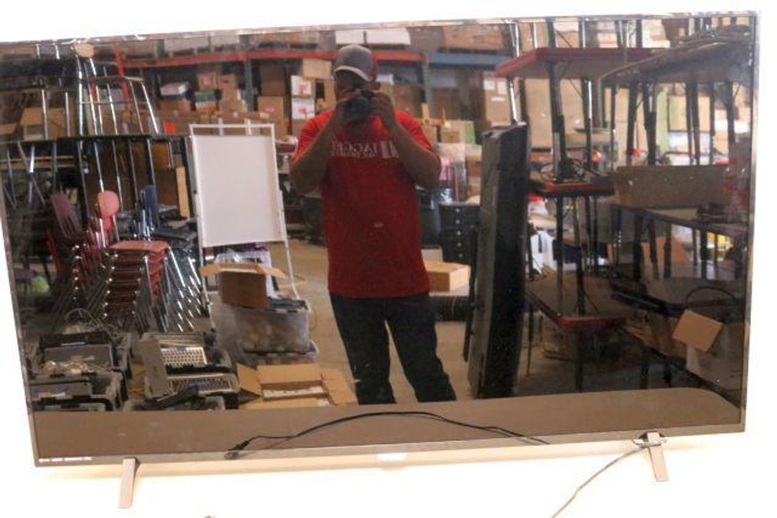 PHILLIPS 65" TV (no remote)