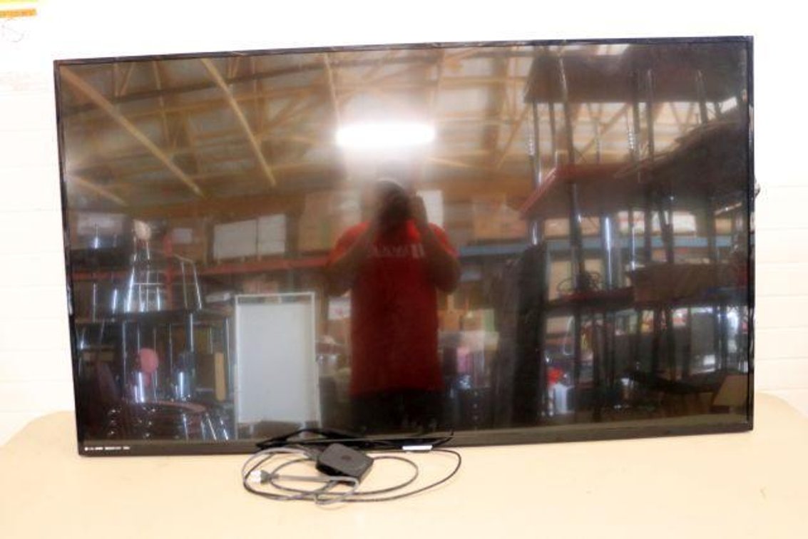 PHILLIPS 65" TV (no remote)